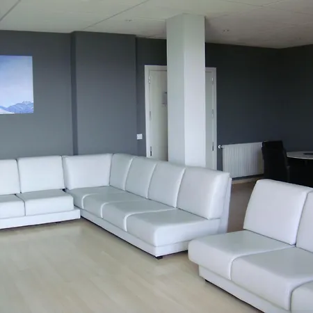 ホテル Campus Cerdanya 3*