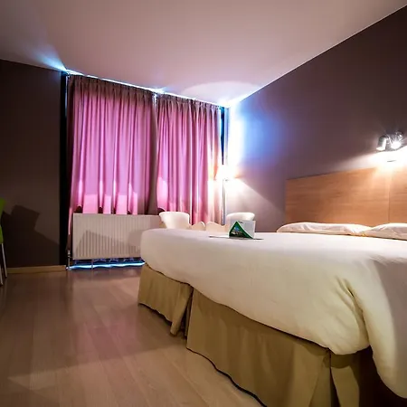 ホテル Campus Cerdanya