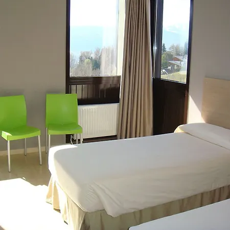 Campus Cerdanya ホテル プッチェルダー