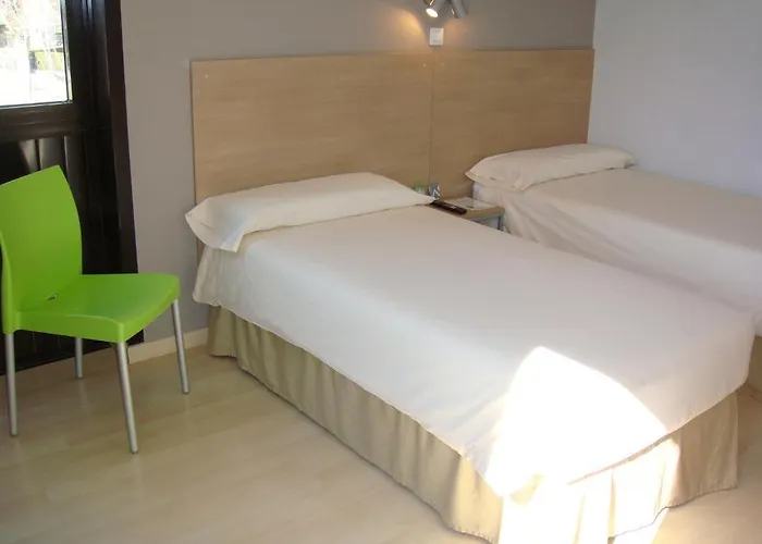 فندق Campus Cerdanya