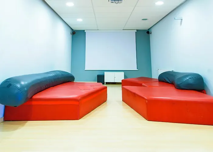 فندق Campus Cerdanya 3*