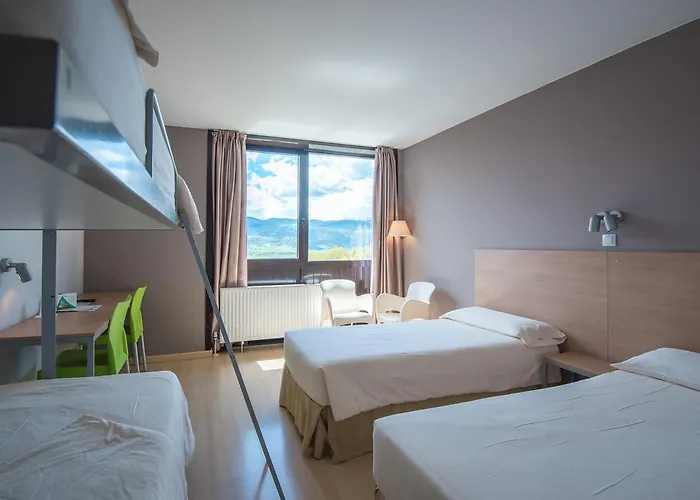 Hotel Campus Cerdanya 3*